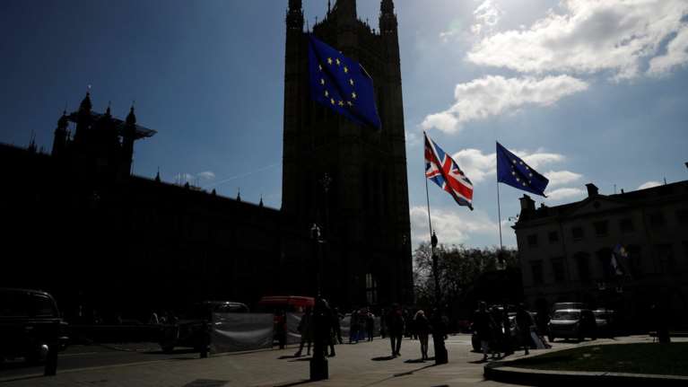 Στη Βουλή των Κοινοτήτων το αίτημα για ανάκληση του Αρθρου 50