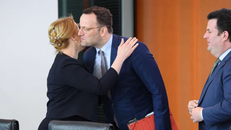 Αντιμέτωπη με ελλείψεις φαρμάκων η Γερμανία σε περίπτωση άτακτου Brexit