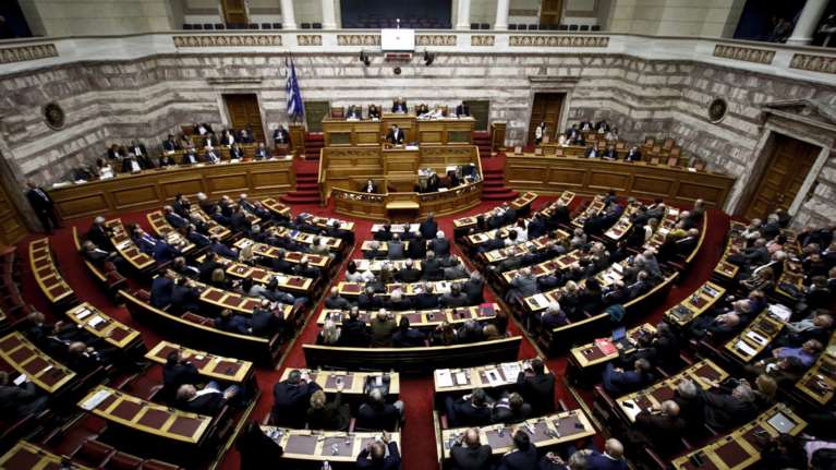 Υπερψηφίστηκε με ευρεία πλειοψηφία η τροπολογία για την α' κατοικία