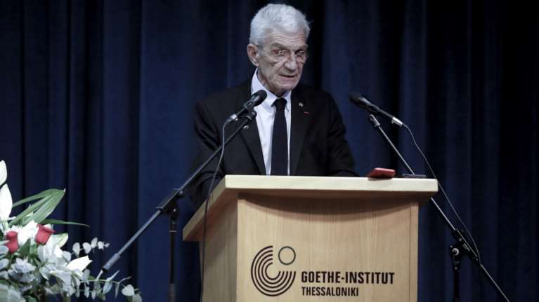 Μπουτάρης: Πρόστιμα για το κάπνισμα στα καταστήματα μετά το Πάσχα