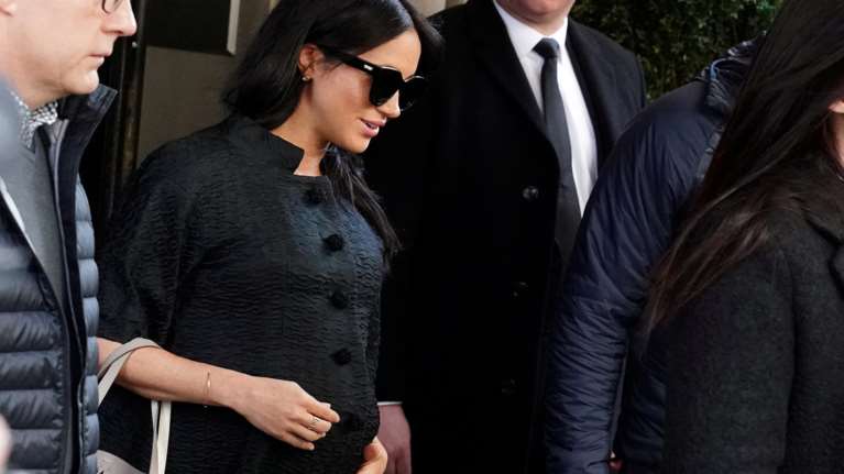 Γιατί έχει τρομοκρατηθεί η Μέγκαν Μαρκλ λίγο πριν γεννήσει;