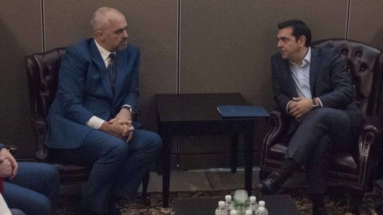 Επί ποδός η Αθήνα μετά την δέσμευση περιουσιών Ελλήνων στη Χειμάρρα