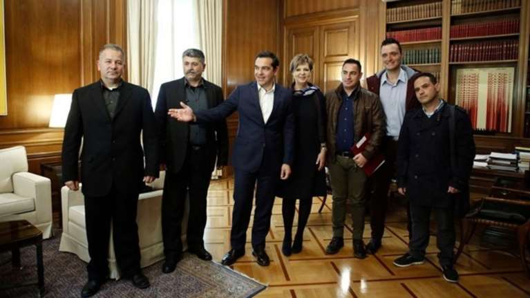 Τσίπρας: Προσλαμβάνονται 56 μόνιμοι πυροσβέστες και 876 5ετούς θητείας