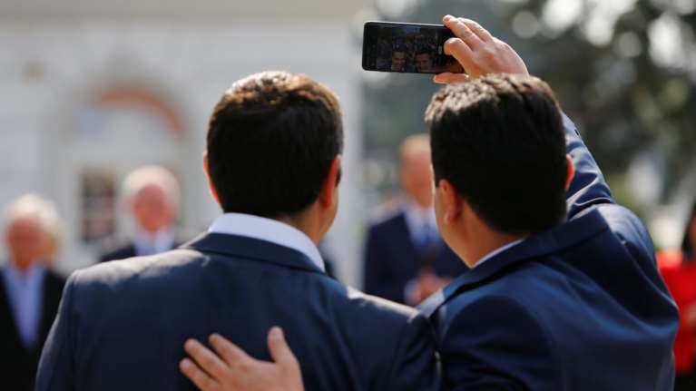 Κοινή εκδήλωση Τσίπρα- Ζάεφ στην Αθήνα για τη Συμφωνία των Πρεσπών- Θα βραβεύσουν τον Νίμιτς