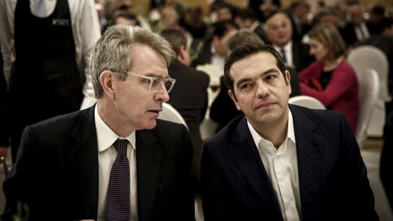 Συγχαρητήρια Πάιατ σε Τσίπρα για το ταξίδι στα Σκόπια