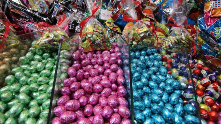 Το Πασχαλινό ωράριο των εμπορικών καταστημάτων