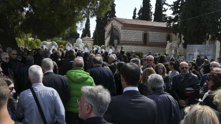 Συγγενείς, φίλοι και συνάδελφοι αποχαιρέτησαν τον Βασίλη Λυριτζή