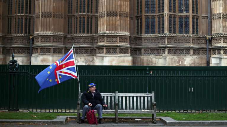 Μοσκοβισί: Τελωνειακοί έλεγχοι στα προϊόντα μετά από άτακτο Brexit
