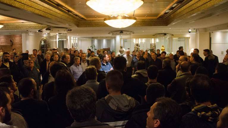 Ξύλο και πρωτοφανή επεισόδια στο συνέδριο της ΓΣΕΕ στη Ρόδο