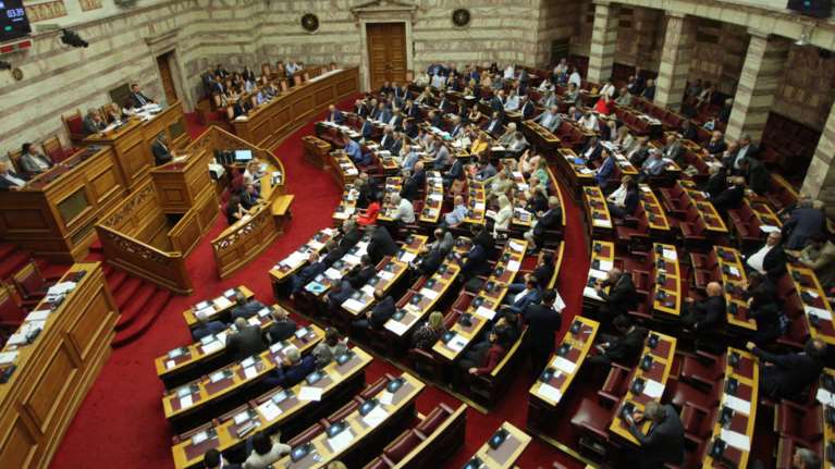 Θέμα Πετσίτη - Αρτεμίου - Ξεπαπαδέα θέτουν εκ νέου ΝΔ - ΚΙΝΑΛ