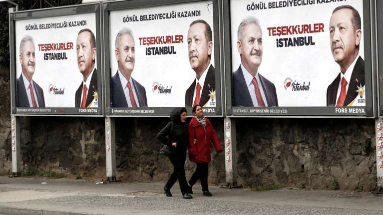 «Φρένο» στο αίτημα του AKP για επανακαταμέτρηση ψήφων στην Κωνσταντινούπολη