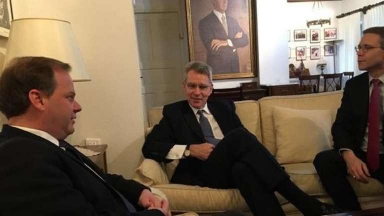 Πρώτη Σερρών: Στην οικία Καραμανλή ο αμερικανός πρέσβης