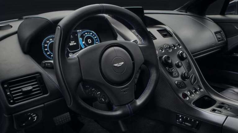 Ο νέος Τζέιμς Μποντ θα είναι οικολόγος: η Aston Martin έκπληξη