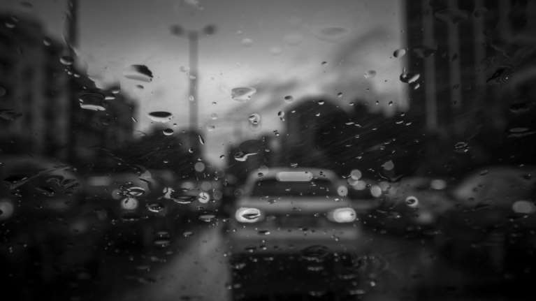 Κυκλοφοριακό κομφούζιο στην Αθήνα από τη βροχή - Live η κίνηση