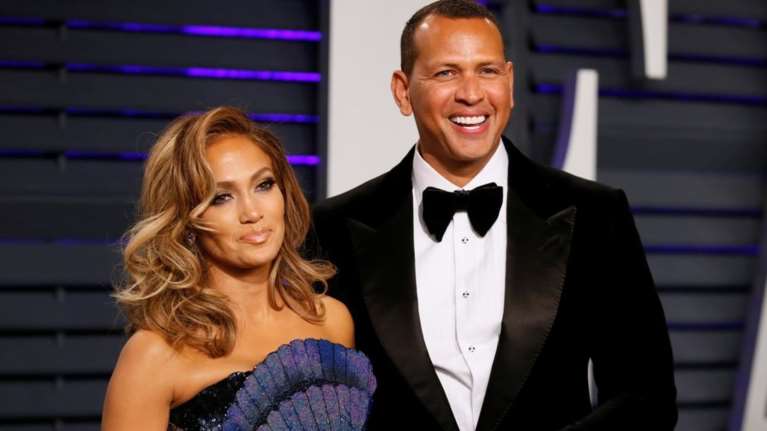 Η νέα οικογενειακή φωτό της JLo βάζει τέλος στις φήμες περί απιστίας