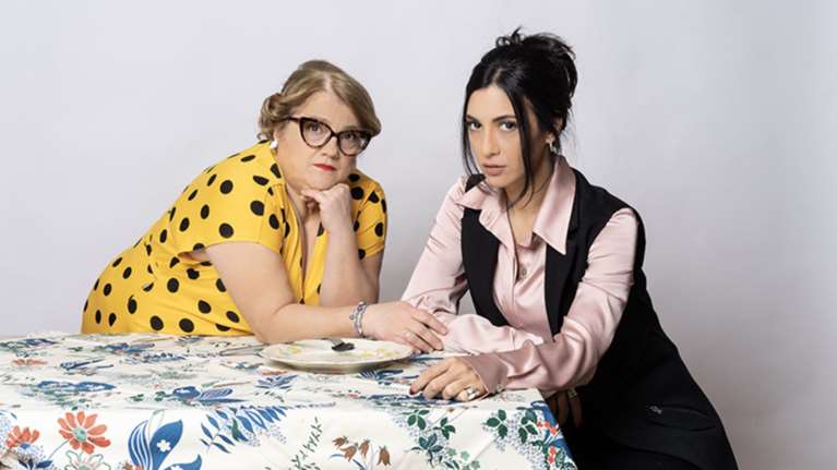 «Μαμά®»: Το βραβευμένο έργο της Marta Barcelo στο θέατρο Θησείον