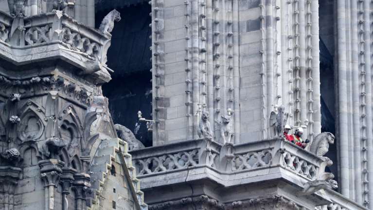 Εισαγγελέας Παρισιού: Πιθανό ατύχημα το αίτιο της φωτιάς