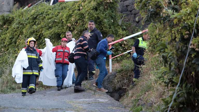 Πορτογαλία: Στους 29 οι νεκροί από την ανατροπή του τουριστικού λεωφορείου