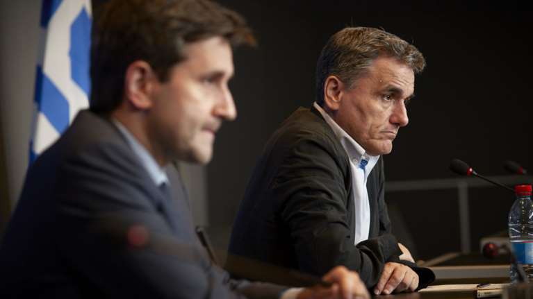 Το κοστολόγιο των παροχών: Βγαίνουν τελικά τα νούμερα;