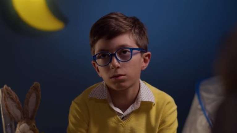 Νονοί τάζουν... παπάδες σε βαφτιστήρι στο σποτ του Ποταμιού