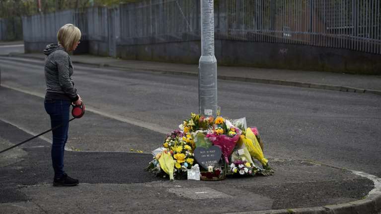 B. Iρλανδία: Ελεύθεροι οι δύο που συνελήφθησαν για το φόνο δημοσιογράφου