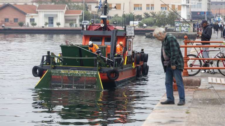 Ανασύρθηκε νεκρός από τον Θερμαϊκό ερασιτέχνης ψαράς