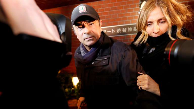 Ποινική δίωξη στον Κάρλος Γκοσν της Nissan Motor