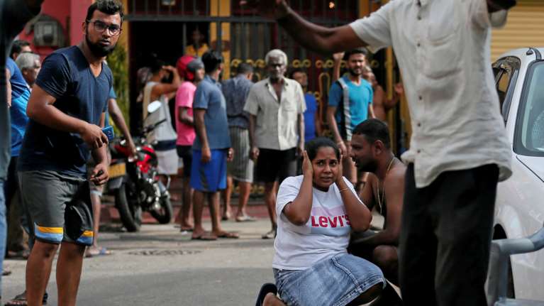 Σρι Λάνκα: Βρετανίδα με τα ανήλικα παιδιά της μεταξύ των νεκρών