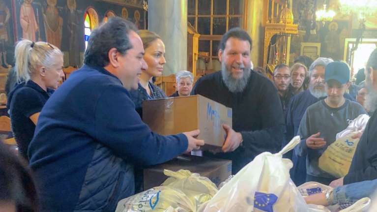 «Δέματα αγάπης» σε Νέα Ιωνία, Λέσβο, Γιάννενα από την «Αποστολή»