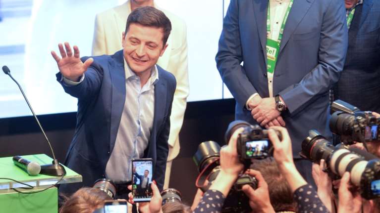 &quot;Πόλεμος&quot; Ρωσίας-Ουκρανίας για γλώσσα και υπηκοότητα