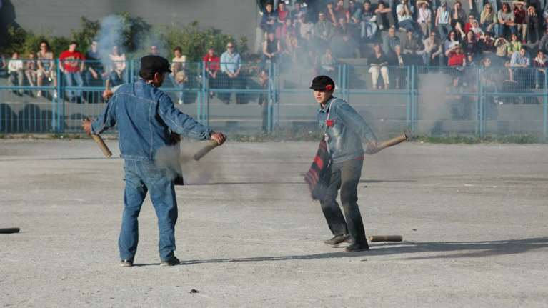 Σοβαρό ατύχημα στον Σαϊτοπόλεμο της Καλαμάτας-τραυματίστηκε εικονολήπτης