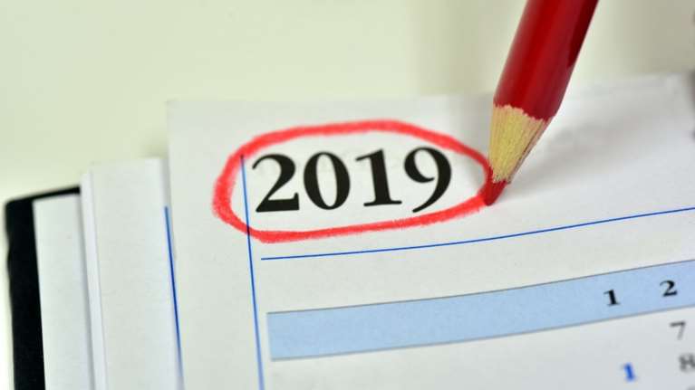 Οι επόμενες αργίες  για το 2019- Πότε πέφτει του Αγίου Πνεύματος