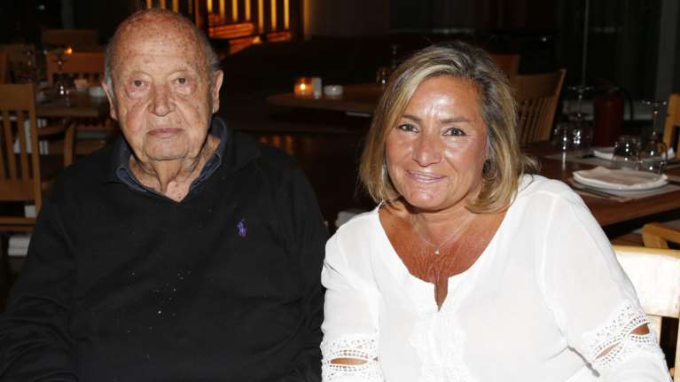 Δημόσια έκκληση μέσω social media από τη σύζυγο του Μίμη Πλέσσα