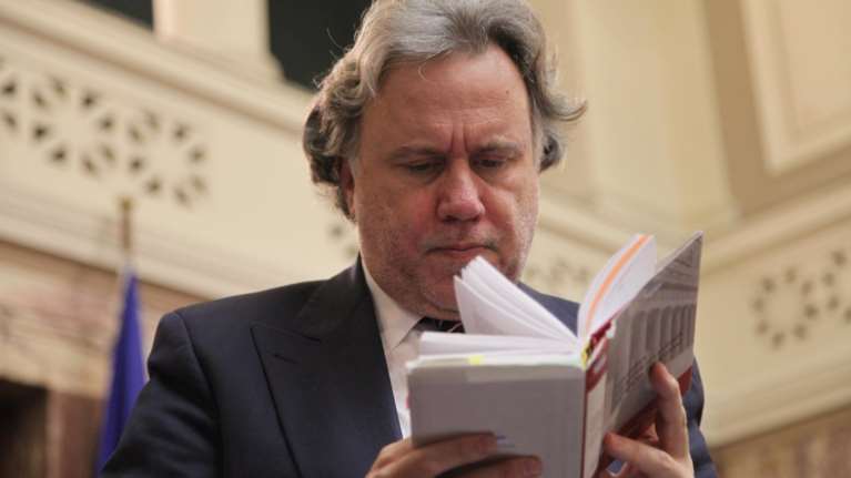 Κατρούγκαλος για Βενεζουέλα: Συντασσόμαστε με τις θέσεις της ΕΕ