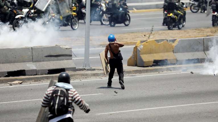«Καυγάς» Πομπέο - Λαβρόφ και νέες συγκρούσεις στο Καράκας