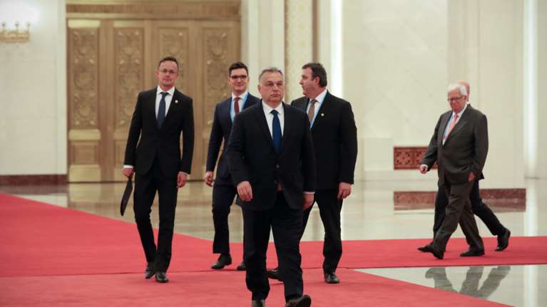 Κάλεσμα Όρμπαν στο ΕΛΚ για συνεργασία με τους εθνικιστές-Αντίδραση του CDU