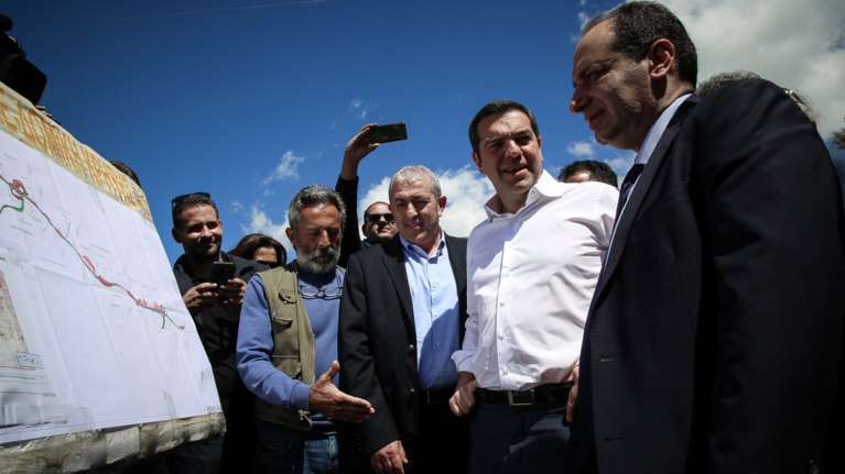 Αστείο Τσίπρα για Σπίρτζη: Έπρεπε να έρθει ένας άθλιος υπουργός για να...