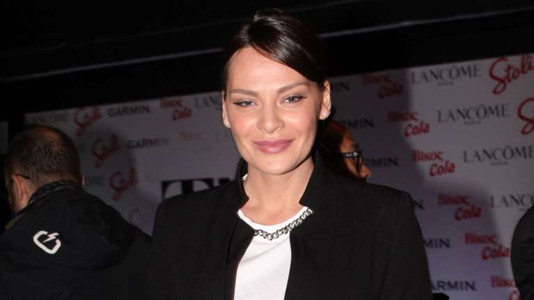 Υμνοι από τον διεθνή τύπο για την κολλεξιόν της Υβόννης Μπόσνιακ