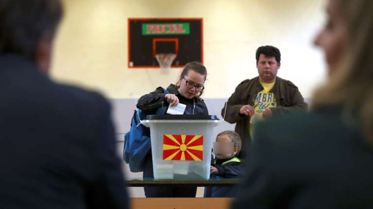 Βόρεια Μακεδονία: Οριακή αύξηση της συμμετοχής - Παραμένει η ανησυχία