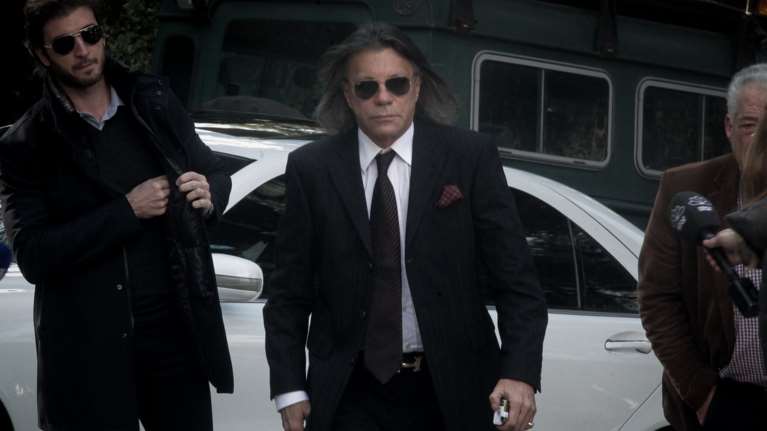 Νέα πρόκληση Ψινάκη για το Μάτι: Με χτυπούν γιατί είμαι ...celebrity