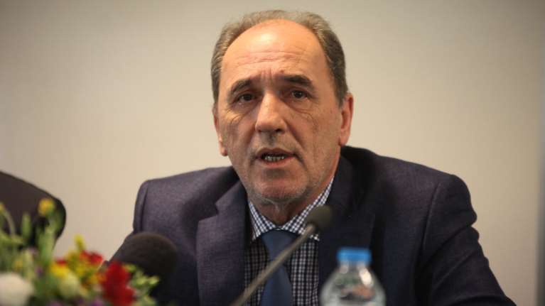 Σταθάκης: Δεν καταρρέει η ΔΕΗ, διασφαλισμένη η ρευστότητα