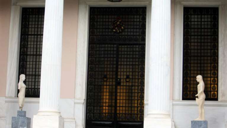 Σύσκεψη στο Μαξίμου για την επιστροφή του Ντυνάν στο Δημόσιο