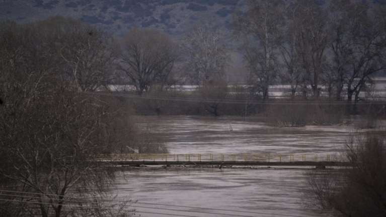 Λάρισα: Εντοπίστηκε πτώμα στον Πηνειό ποταμό
