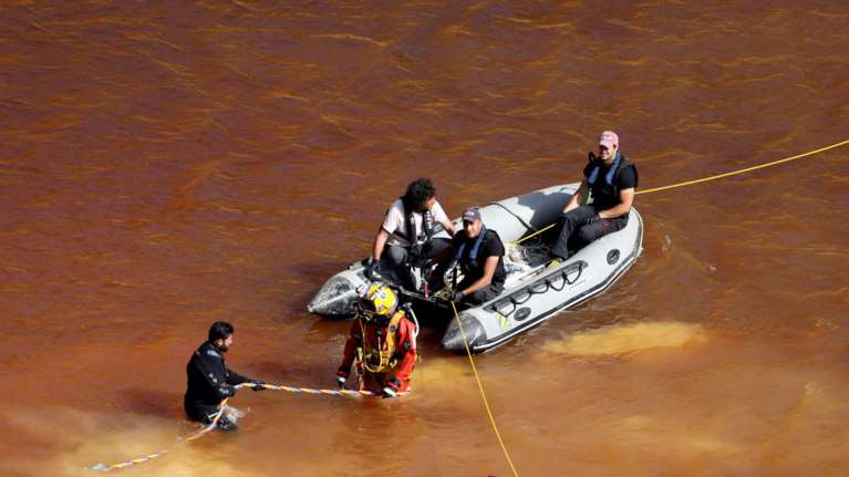 Σε ποια σημεία στην Κόκκινη Λίμνη στην Κύπρο συνεχίζονται οι έρευνες