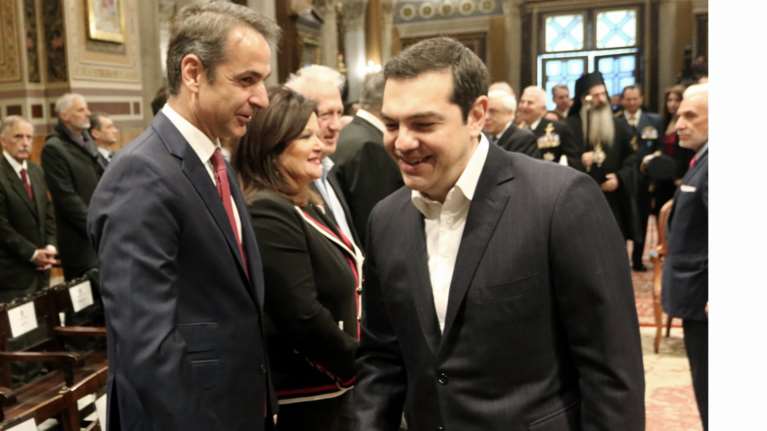 Η μάχη της ατζέντας: Πολάκης και... κότερο εναντίον παροχών