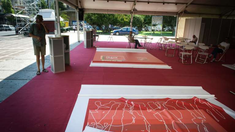 «Πόλεμος» στον Πειραιά για το εκλογικό περίπτερο του ΣΥΡΙΖΑ