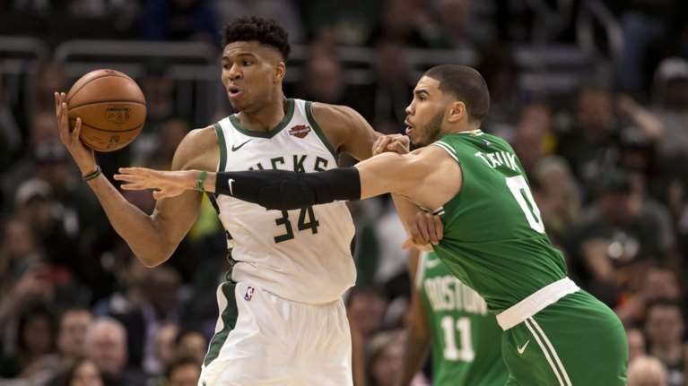 Ο Αντετοκούνμπο έστειλε τους Μπακς στους Τελικούς της Ανατολής