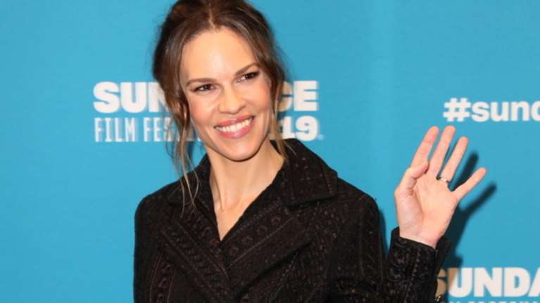 H Χίλαρι Σουάνκ είναι καθ’ οδόν για τον...Άρη με τις ευλογίες του Netflix