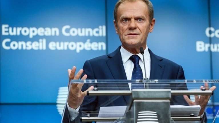 Ο Τουσκ βλέπει 20-30% πιθανότητες να παραμείνει η Βρετανία στην ΕΕ