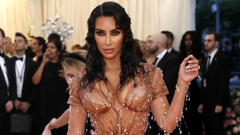 Mητέρα για τέταρτη φορά έγινε η Κιμ Καρντάσιαν